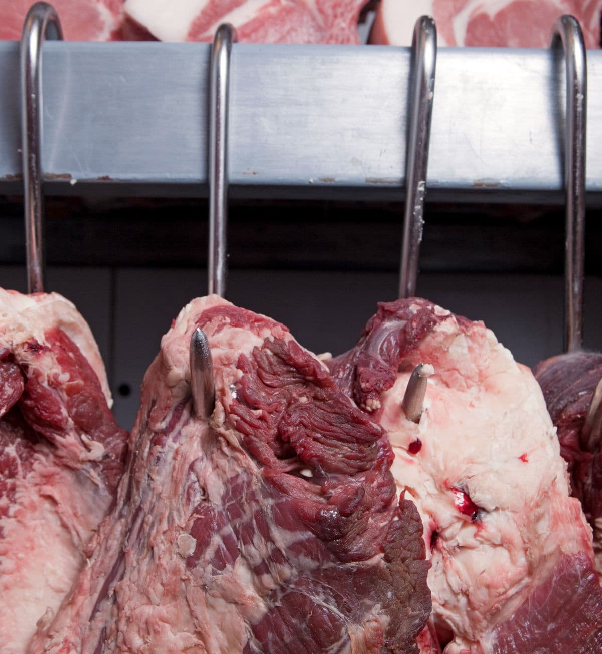 Meat counter display at Los Portales carnicería