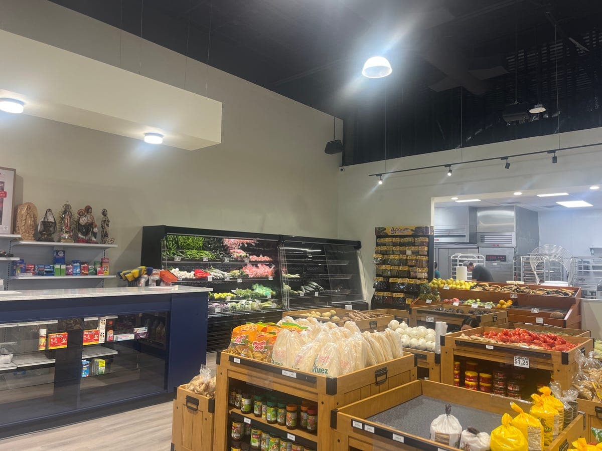Produce section at Los Portales